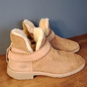 UGG short boots